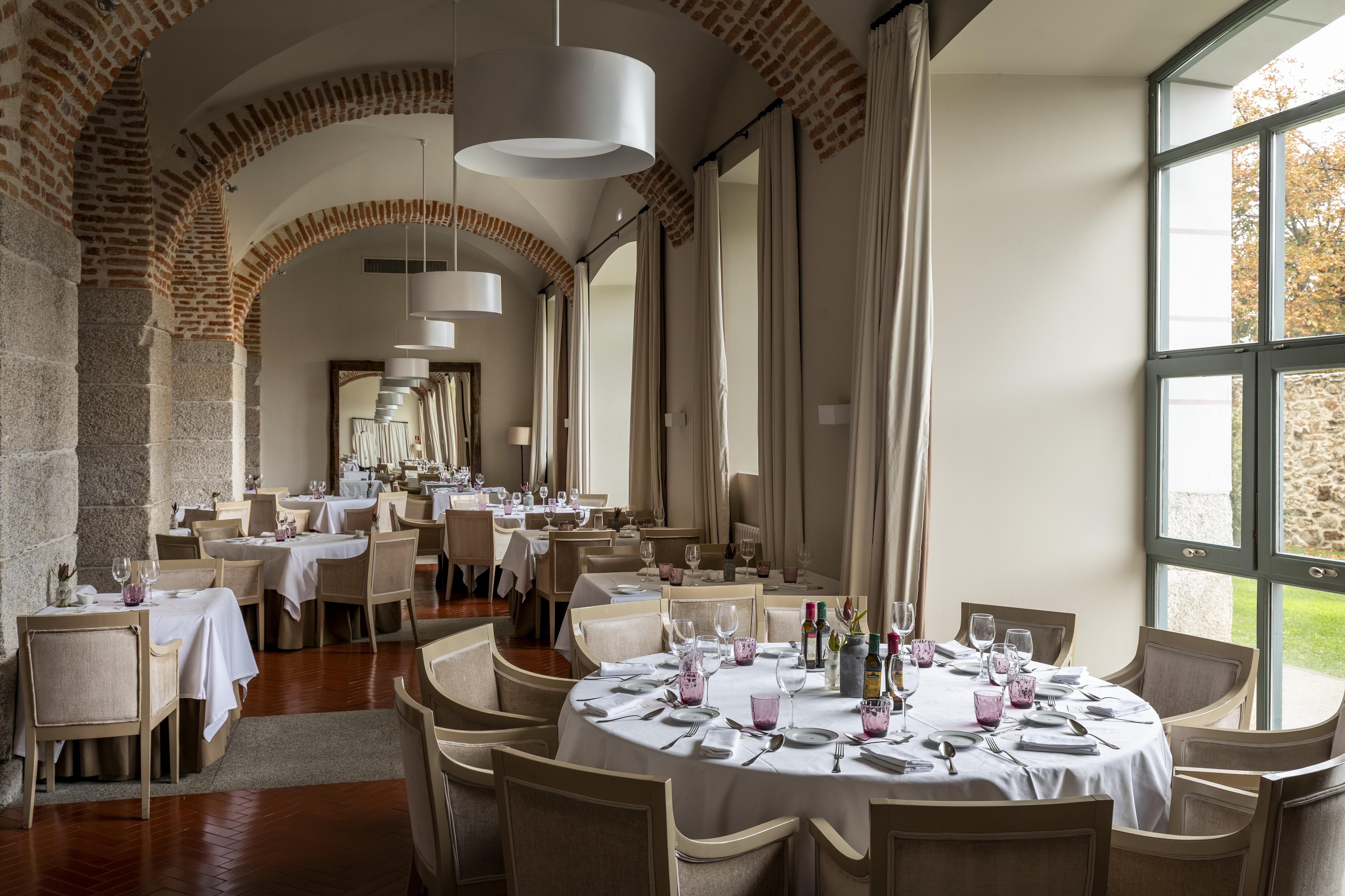 Parador De La Granja San Ildefonso Bagian luar foto