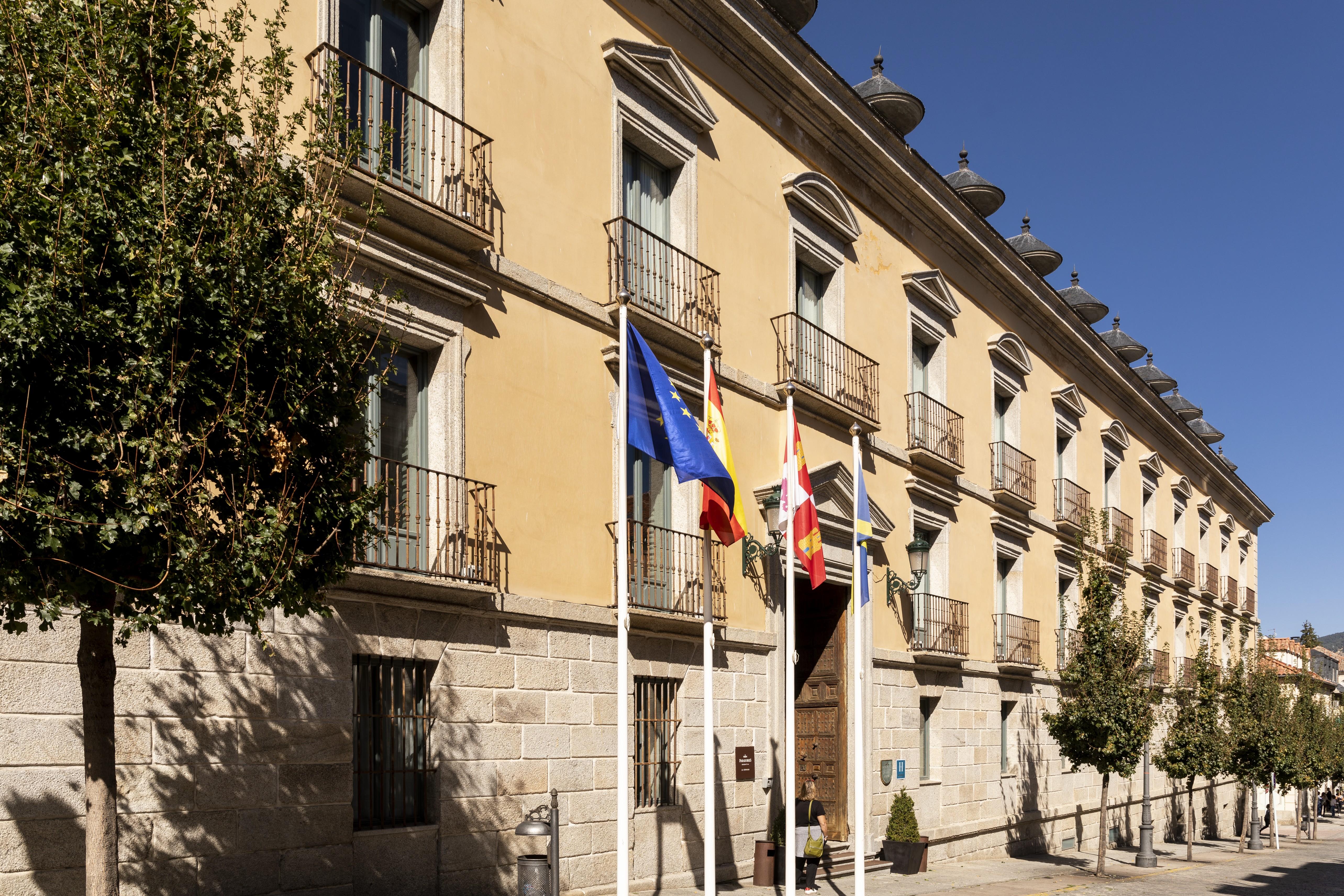 Parador De La Granja San Ildefonso Bagian luar foto